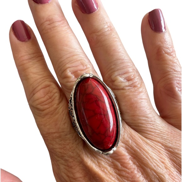 Vintage Long Red Oval Solitaire Stone - Picture 1 of 7